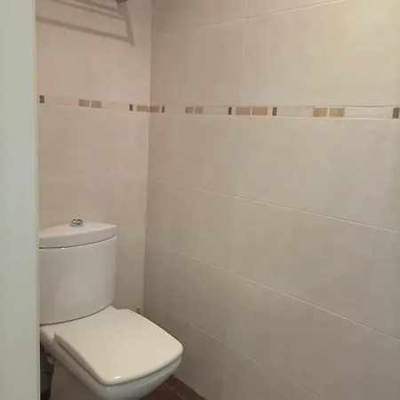 Chambre, Salle De Bain Privee 3* Figueres (Girona)