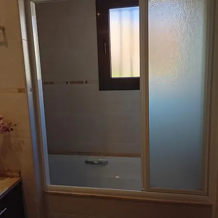 Allotjament i esmorzar Chambre, Salle De Bain Privee Figueres (Girona)